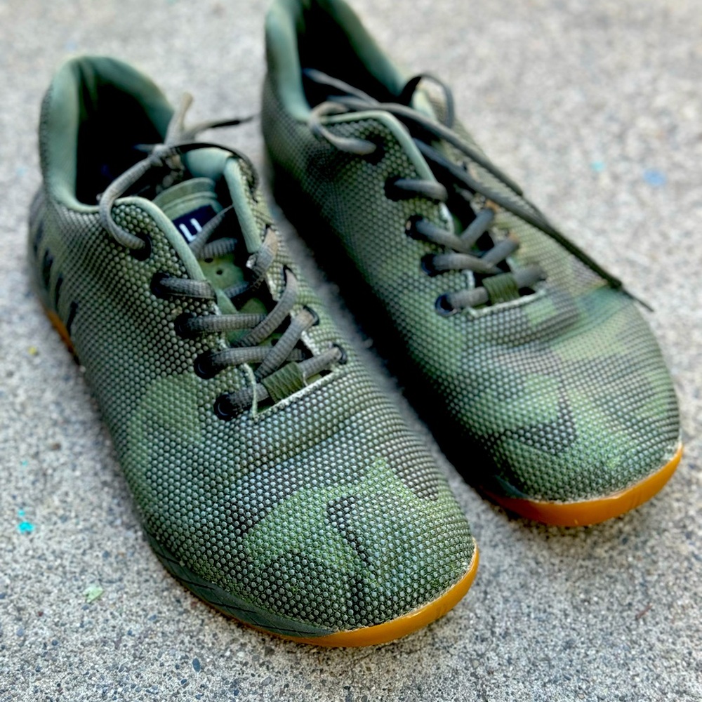 9.5 size, green camo Nobull trainers